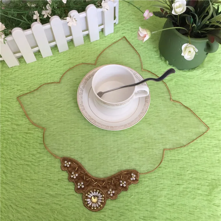 Square 25cm European-style Simple Lace Beaded Embroidered Placemat Coffee Cup Table Mat Vase Pad Decorative Fabric Fruit Coaster
Square 25cm European-style Simple Lace Beaded Embroidered Placemat Coffee Cup Table Mat Vase Pad Decorative Fabric Fruit Coaster