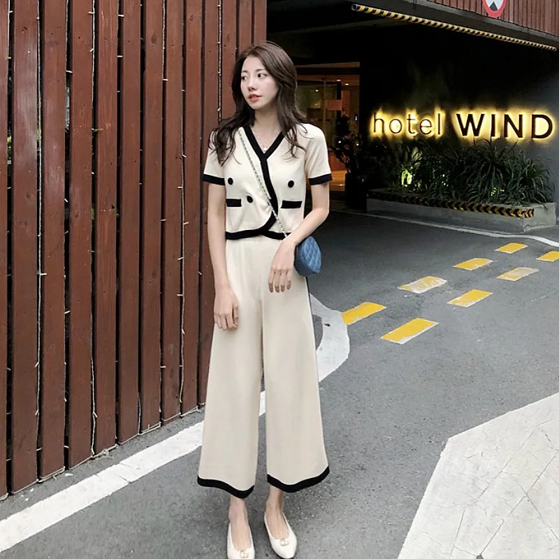 2019 Autumn Winter Women Beige Black Knitting Cardigan and Wide Leg Pants 2pcs Sets Office Lady Knitting Crop Top Trousers Sets
2019 Autumn Winter Women Beige Black Knitting Cardigan and Wide Leg Pants 2pcs Sets Office Lady Knitting Crop Top Trousers Sets