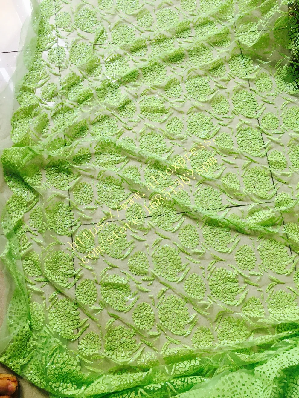 Sparkle Lemon green glued glitter sequin lace fabric African French net Lace Fabric for wedding evening dress Manning -88004
Sparkle Lemon green glued glitter sequin lace fabric African French net Lace Fabric for wedding evening dress Manning -88004