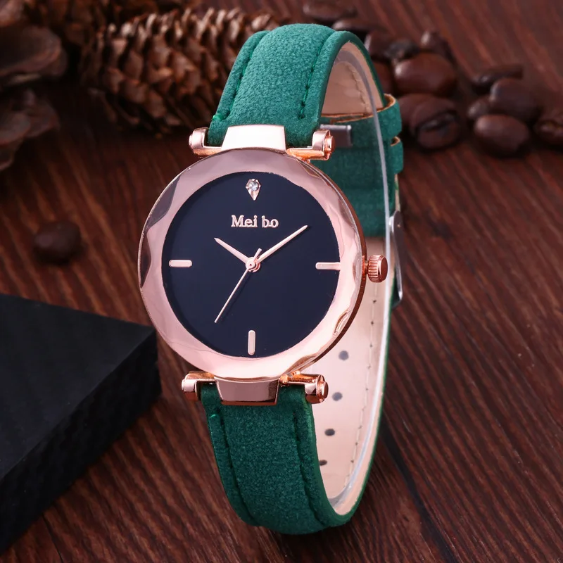 Simple Style Ladies Watches Velvet leather watch Elegant Big Dial Women Watch Casual Dress Female wristwatch clock Relogio Femin
Simple Style Ladies Watches Velvet leather watch Elegant Big Dial Women Watch Casual Dress Female wristwatch clock Relogio Femin