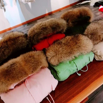 Winter Duck Down Long Womens Feather Coats 2018 Luxurious Large Real Raccoon Fur Collar Hooded Coat Warm Thicken Female Parkas
Winter Duck Down Long Womens Feather Coats 2018 Luxurious Large Real Raccoon Fur Collar Hooded Coat Warm Thicken Female Parkas