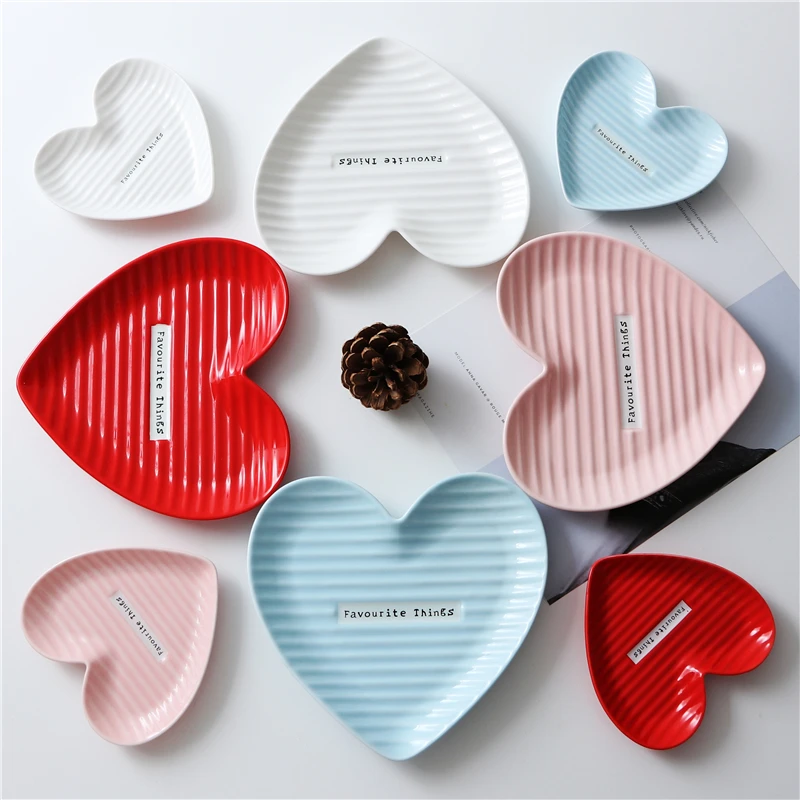 Creative Heart Plate Platos De Ceramica Dishes and Plates Dessert Plate Saucer Ceramic Tableware Kitchen Dishware Serving
Creative Heart Plate Platos De Ceramica Dishes and Plates Dessert Plate Saucer Ceramic Tableware Kitchen Dishware Serving