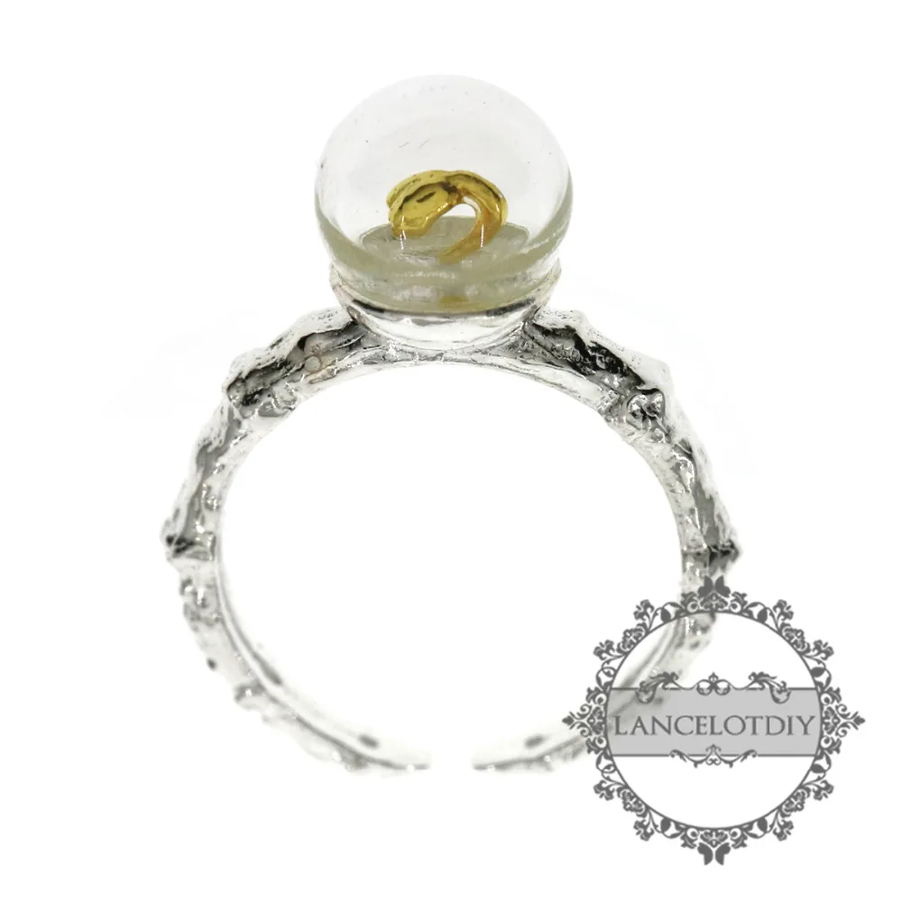 8MM Gold Bud in Round Glass Bulb Dome 925 Solid Sterling Silver Adjustable Ring 6260564
8MM Gold Bud in Round Glass Bulb Dome 925 Solid Sterling Silver Adjustable Ring 6260564