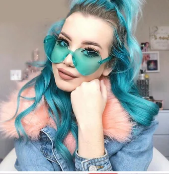 New Fashion cute sexy retro Love Heart Rimless Sunglasses Women Luxury Brand Designer Sun glasses Eyewear Candy Color UV400
New Fashion cute sexy retro Love Heart Rimless Sunglasses Women Luxury Brand Designer Sun glasses Eyewear Candy Color UV400