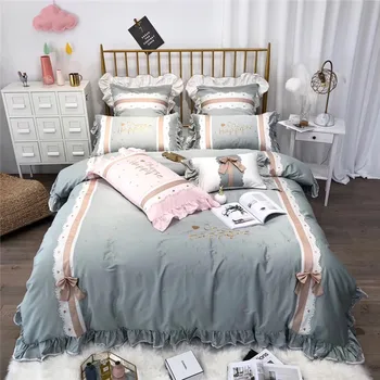 Luxury Bedding Set embroidery Duvet Cover Flat Sheet Pillowcase Quilt Cover for girls Bed Set Queen King size 4/7pcs
Luxury Bedding Set embroidery Duvet Cover Flat Sheet Pillowcase Quilt Cover for girls Bed Set Queen King size 4/7pcs