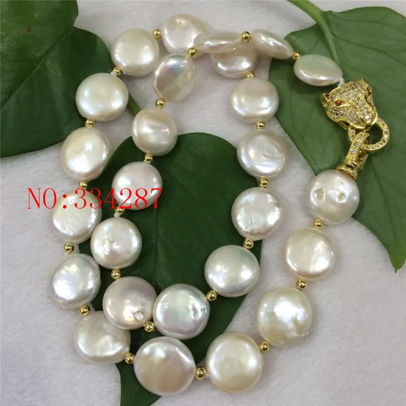 NEW HUGE NATURAL 12-13MM AA freshwater pearl button shape white pearl necklace 18inches Leopard clasp
NEW HUGE NATURAL 12-13MM AA freshwater pearl button shape white pearl necklace 18inches Leopard clasp