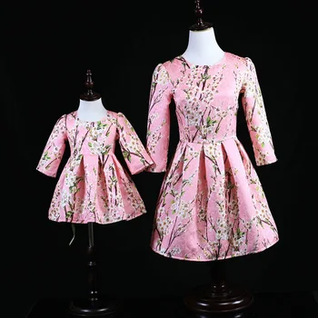 2019 Autumn Winter Mama Mother Daughter Dresses Pink Wedding Clothes for Mom and Daughter Dres Family Look Mommy and Me Clothes
2019 Autumn Winter Mama Mother Daughter Dresses Pink Wedding Clothes for Mom and Daughter Dres Family Look Mommy and Me Clothes