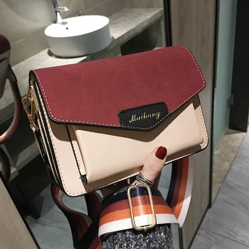 bag for women Chain Korean retro versatile shoulder sling honey small square bag
bag for women Chain Korean retro versatile shoulder sling honey small square bag