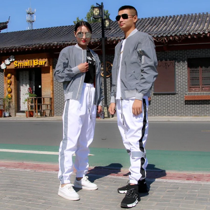 New 2018 Reflective Jacket Men Autumn Winter Thin Waterproof Windbreaker Flight Jacket Casual Women Jackets jaqueta masculina
New 2018 Reflective Jacket Men Autumn Winter Thin Waterproof Windbreaker Flight Jacket Casual Women Jackets jaqueta masculina