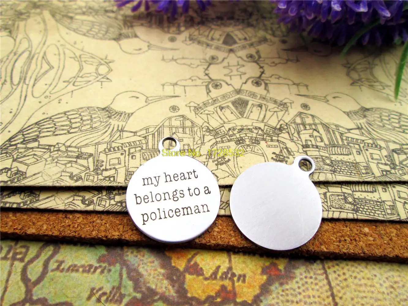 20pcs--20mm stainless steel circle round " my heart belongs to a policeman " one side DIY Charms Pendants
20pcs--20mm stainless steel circle round " my heart belongs to a policeman " one side DIY Charms Pendants