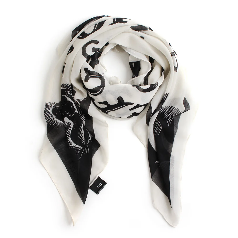 New fashion black white 26 letters alphabet print cotton thin scarf lady spring summer silk air scarf beach cover up shawl wraps
New fashion black white 26 letters alphabet print cotton thin scarf lady spring summer silk air scarf beach cover up shawl wraps