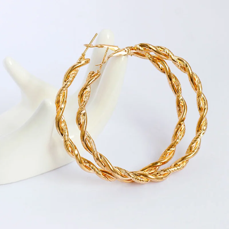 Fashion Big Hoop Earring Golden Earrings Accessories Exaggerated Hoop Ear Loop Circle for Women Girl Jewelry FSPES186
Fashion Big Hoop Earring Golden Earrings Accessories Exaggerated Hoop Ear Loop Circle for Women Girl Jewelry FSPES186