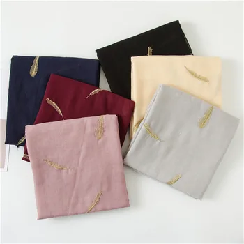 2018 New Brand Women Fashion Shiny Bronzing Gold Feather Shawls and Wrap Scarves Ladies Embroider Pashmina Bandana Foulard Hijab
2018 New Brand Women Fashion Shiny Bronzing Gold Feather Shawls and Wrap Scarves Ladies Embroider Pashmina Bandana Foulard Hijab