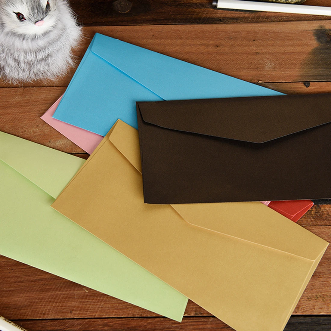FangNymph 11*22cm 20pcs Classical Kraft Envelopes European Retro Paper Envelope Blank Envelops Office Supplier Stationery
FangNymph 11*22cm 20pcs Classical Kraft Envelopes European Retro Paper Envelope Blank Envelops Office Supplier Stationery
