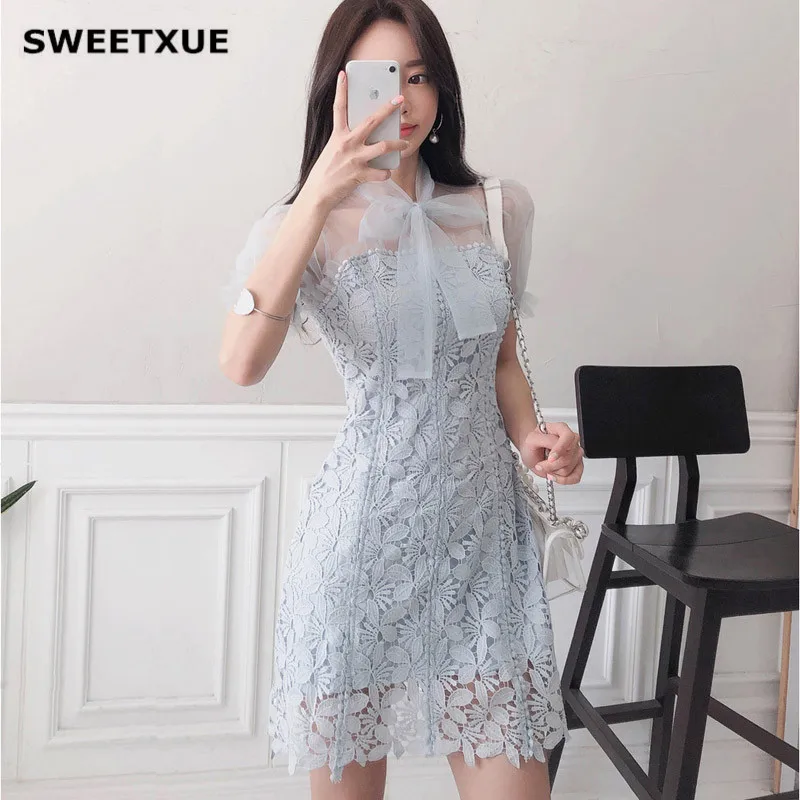 SWEETXUE Women Summer Dress Mesh Stitching Lace Bow Tie Puff Sleeve Hollow Sexy White Mini Party Dresses vestidos
SWEETXUE Women Summer Dress Mesh Stitching Lace Bow Tie Puff Sleeve Hollow Sexy White Mini Party Dresses vestidos