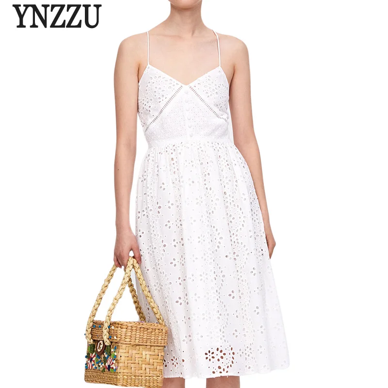YNZZU New Summer White Lace Dress Women Sexy V Neck Strap Hollow knee-Length Elegant Party Dress High Waist Slim Vestidos YD209
YNZZU New Summer White Lace Dress Women Sexy V Neck Strap Hollow knee-Length Elegant Party Dress High Waist Slim Vestidos YD209