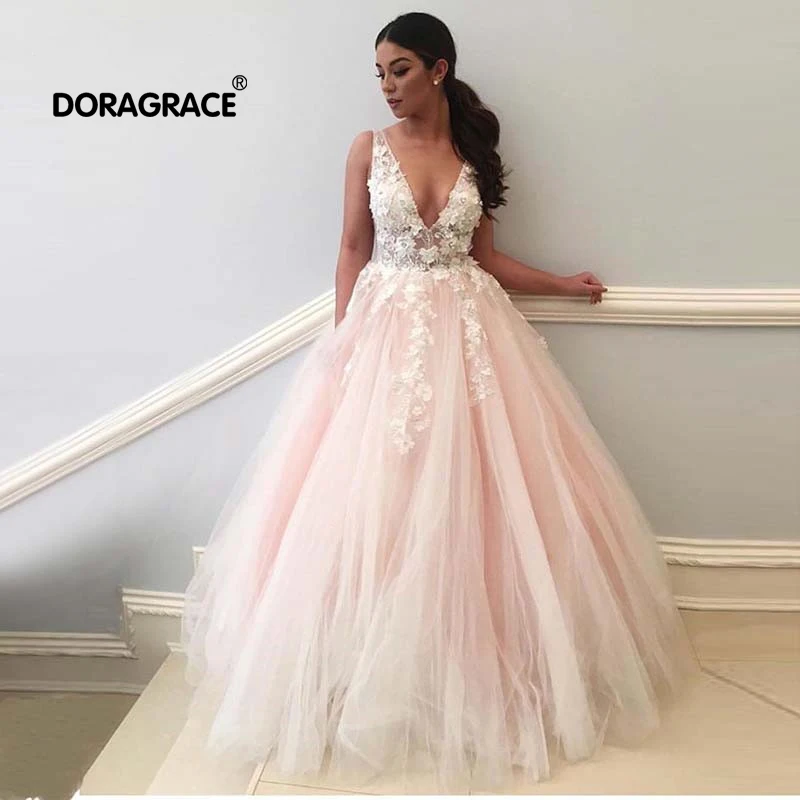 Doragrace Real Photo Sexy Deep V-Neck Backless Applique Tulle Prom Dresses Long Evening Party Gowns
Doragrace Real Photo Sexy Deep V-Neck Backless Applique Tulle Prom Dresses Long Evening Party Gowns