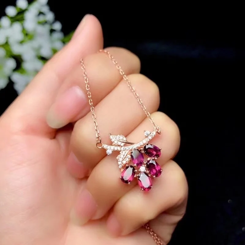 Fashion Red Garnet gemstone collarbone necklace for women jewelry flower style natural gem real 925 silver girl party gift
Fashion Red Garnet gemstone collarbone necklace for women jewelry flower style natural gem real 925 silver girl party gift