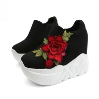 Women Vulcanize Shoes Vintage Slip on Flower High Heel Wedge Platform Women Shoes Leisure Girls Woman Walking Trainers shoes image