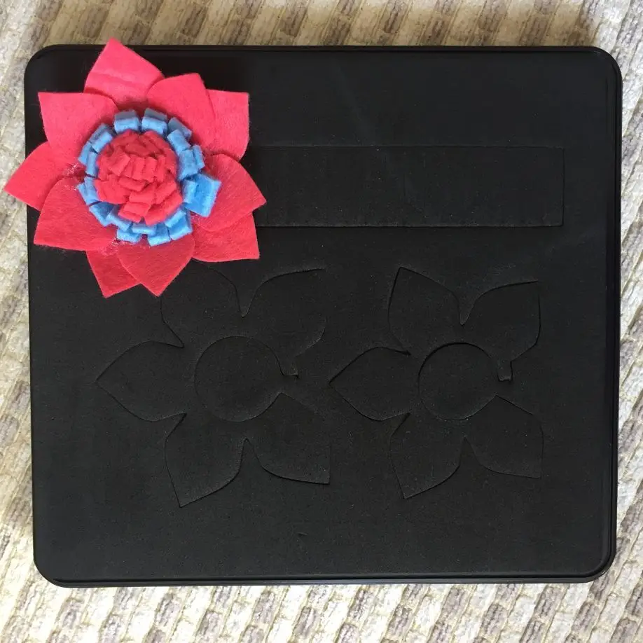 FLOWER die for paper and quilting crafts 15.8mm thick 5.5x6inch SMR-FL0023 wooden steel rule die with back case
FLOWER die for paper and quilting crafts 15.8mm thick 5.5x6inch SMR-FL0023 wooden steel rule die with back case
