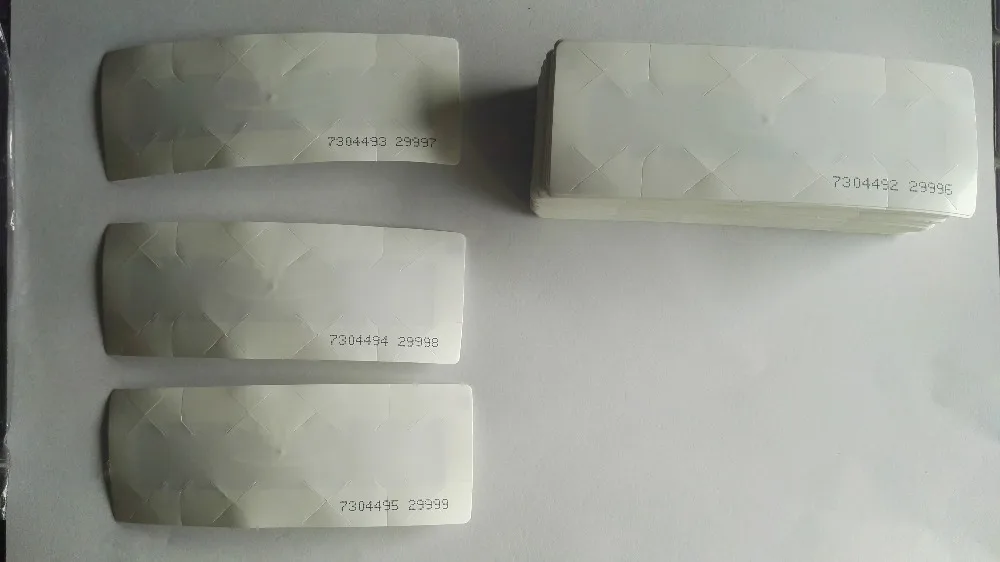 UHF sticker, PET material, standing 100 degree hige temperature with running no.
UHF sticker, PET material, standing 100 degree hige temperature with running no.