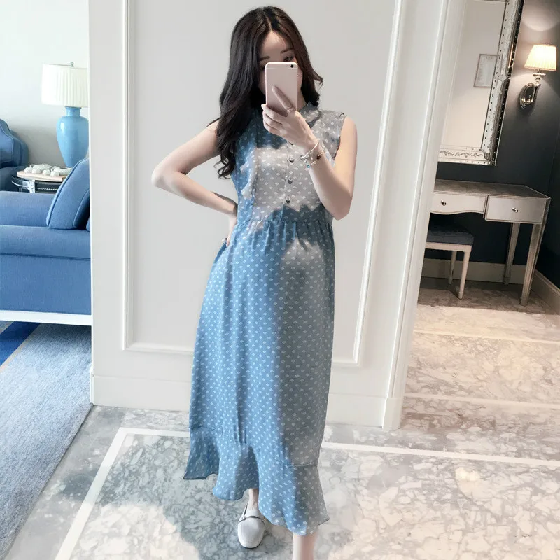 Summer Maternity Sleeveless Dress for Pregnant Women Blue Dot Chiffon Bohemian Beach Dress Motther Nursing Dress with Button
Summer Maternity Sleeveless Dress for Pregnant Women Blue Dot Chiffon Bohemian Beach Dress Motther Nursing Dress with Button