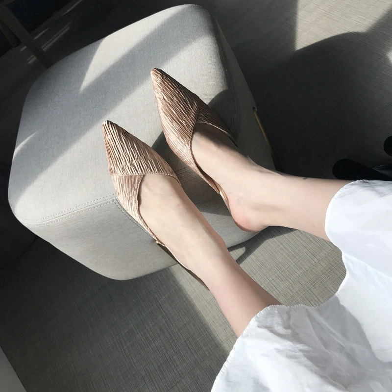 MONMOIRA Kitten Heel Pleated Women Mules Shoes Sexy Pointed Toe High Heels Women Vintage Designer Shoes Women SWB0223
MONMOIRA Kitten Heel Pleated Women Mules Shoes Sexy Pointed Toe High Heels Women Vintage Designer Shoes Women SWB0223