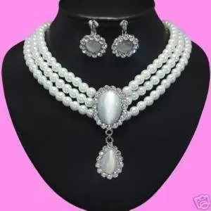 Lovely Lady's White Opal Pendant 3 Rows wht Pearl Necklace Earrings color Fashion woman word wholesale
Lovely Lady's White Opal Pendant 3 Rows wht Pearl Necklace Earrings color Fashion woman word wholesale