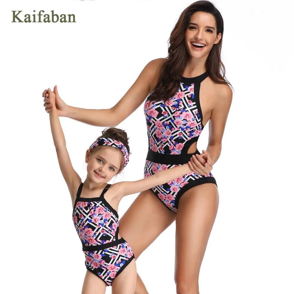 Girls Women Retro Geometric One Piece Bikini Monokini Swimsuit Swimwear Mother Daughter Splice Beach Wear Bathing Suit Tankini
Girls Women Retro Geometric One Piece Bikini Monokini Swimsuit Swimwear Mother Daughter Splice Beach Wear Bathing Suit Tankini