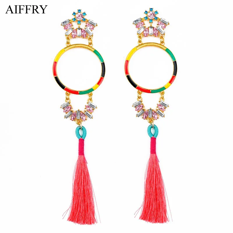 Best lady 2017 New Fashion Design Bohemian Multi Color Shiny Wedding Drop Earrings Dangle Jewelry Tassel Long Earrings E2388
Best lady 2017 New Fashion Design Bohemian Multi Color Shiny Wedding Drop Earrings Dangle Jewelry Tassel Long Earrings E2388