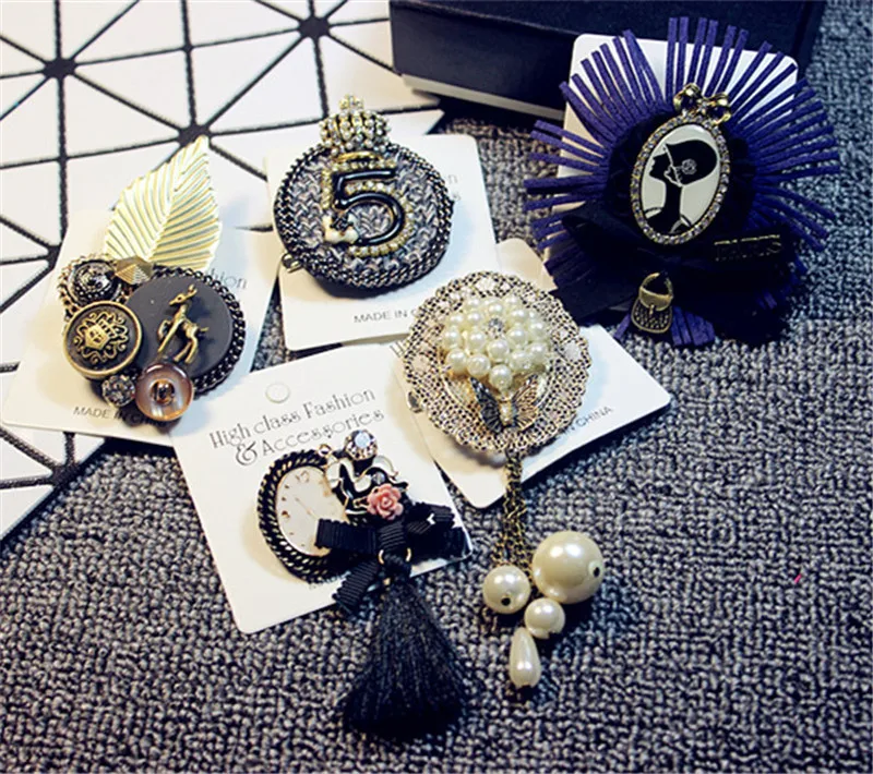 Korea Handmade Luxurious Vintage Rhinestone Beauty Number 5 Badge Brooches Pins Fashion Jewelry For Woman Accessories-JQGWBH001E
Korea Handmade Luxurious Vintage Rhinestone Beauty Number 5 Badge Brooches Pins Fashion Jewelry For Woman Accessories-JQGWBH001E