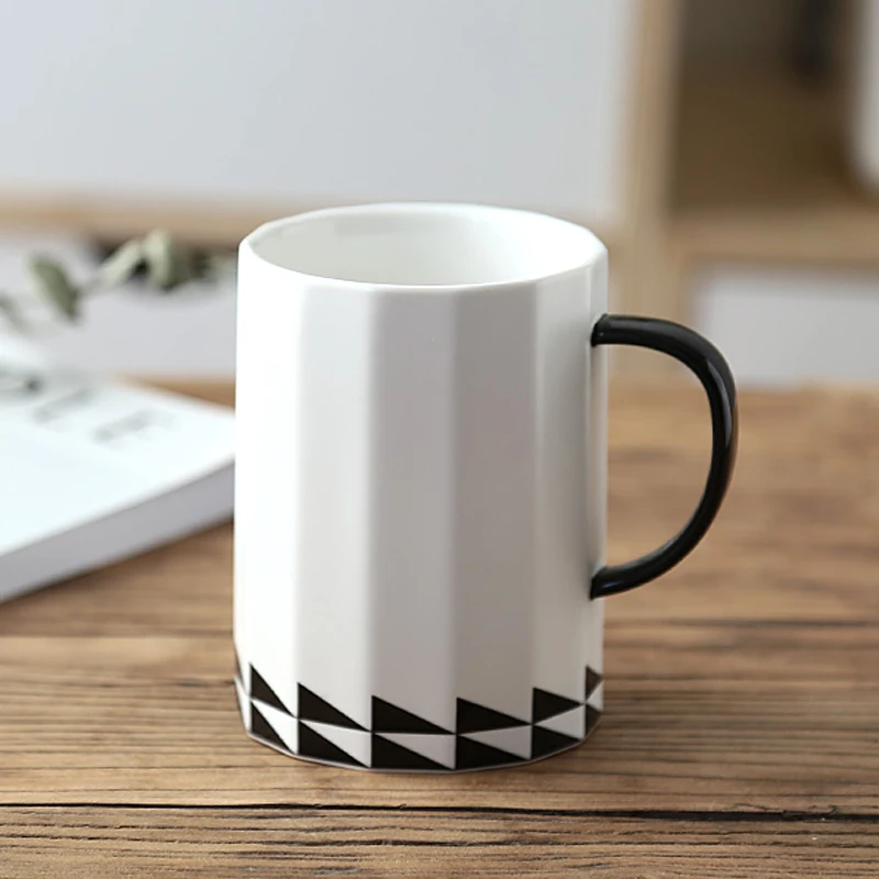 Large Ceramic Coffee Mug 16OZ Big Black White Porcelain Cup Tea Coffee Office Cafe Mugs & Cups Ceramic Gift Mugs Drinkware
Large Ceramic Coffee Mug 16OZ Big Black White Porcelain Cup Tea Coffee Office Cafe Mugs & Cups Ceramic Gift Mugs Drinkware