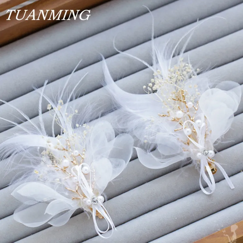White Yarn Feather Hair Clips Wedding Bride Hair Jewelry Pearl Rhinestone Golden Hairpins Feather Hairgrip Accessories
White Yarn Feather Hair Clips Wedding Bride Hair Jewelry Pearl Rhinestone Golden Hairpins Feather Hairgrip Accessories
