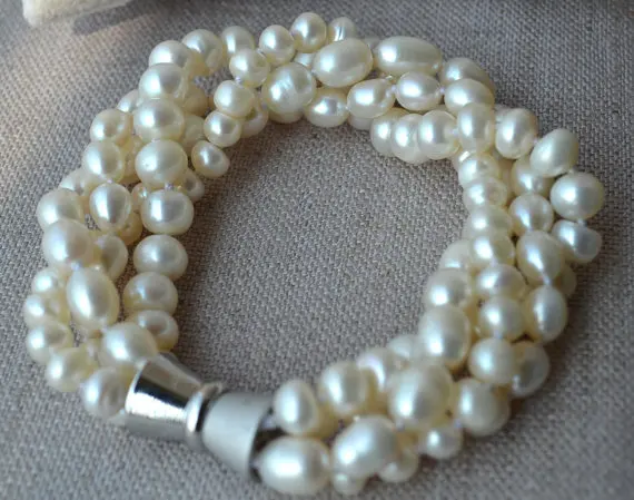 White Pearl Jewellery,7.5inches 5-8mm Genuine Freshwater Pearl Bracelet,4rows Mixes Shape,Magnet Clasp
White Pearl Jewellery,7.5inches 5-8mm Genuine Freshwater Pearl Bracelet,4rows Mixes Shape,Magnet Clasp
