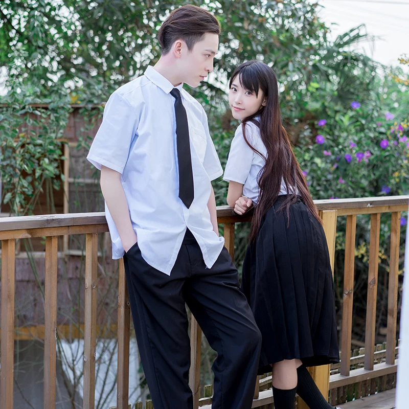 Japanese high school students uniforms sailor student suit men and women JK uniform pleated skirt costumes college wind suit
Japanese high school students uniforms sailor student suit men and women JK uniform pleated skirt costumes college wind suit