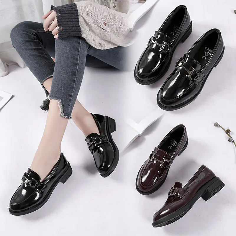 spring new British wind retro small shoes women's shoes metal buckle single shoes
spring new British wind retro small shoes women's shoes metal buckle single shoes
