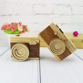 Music box classical figure idol camera music box household goods pine wood semi manual semi mechanical grinding process 3
Music box classical figure idol camera music box household goods pine wood semi manual semi mechanical grinding process 3