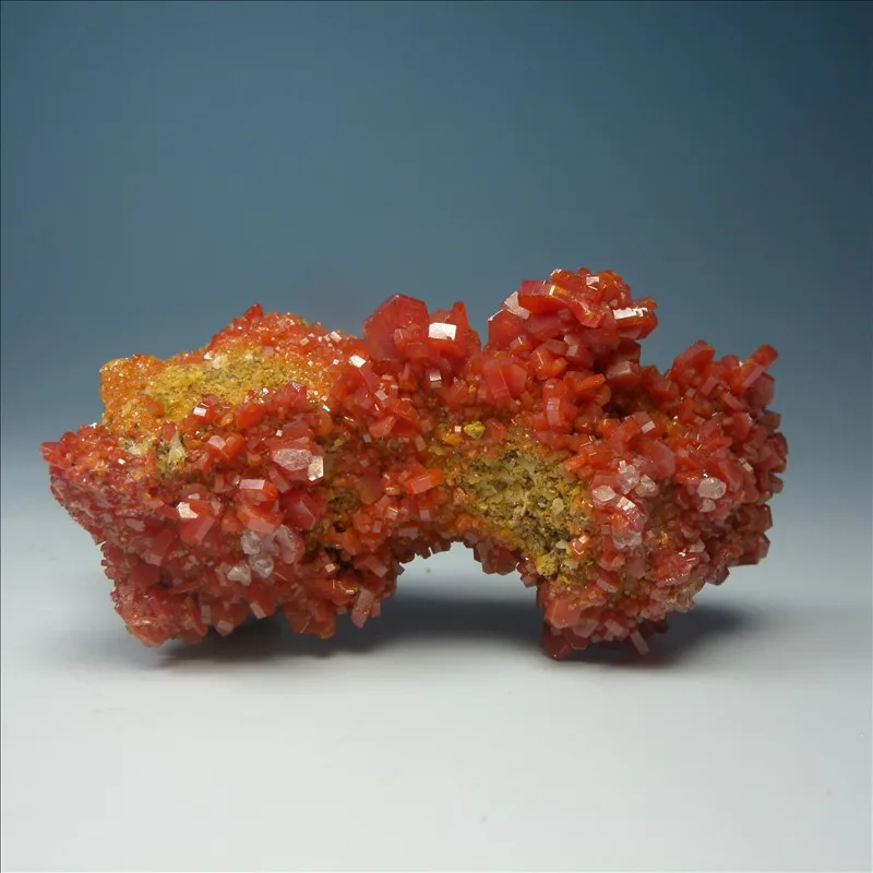 Morocco vanadinite foreign natural mineral mineral specimens teaching fine mineral specimen collection
Morocco vanadinite foreign natural mineral mineral specimens teaching fine mineral specimen collection