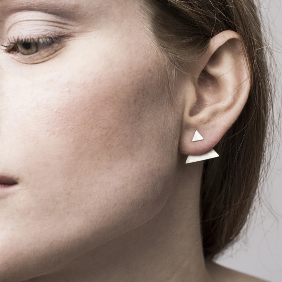 Cartoon Simple Hollow triangle Stainless steel Golden Stud Earrings Fashion cute color Silver Earrings fow women Accessories
Cartoon Simple Hollow triangle Stainless steel Golden Stud Earrings Fashion cute color Silver Earrings fow women Accessories