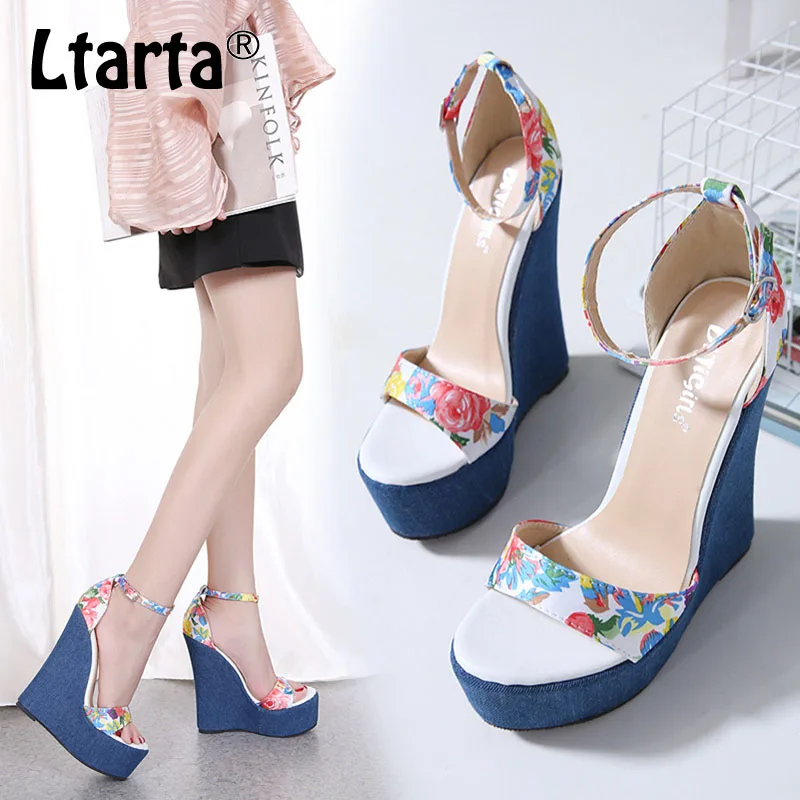 LEOPARD LAND 16cm 2019 Women SUper High Platfrom Sandals Walking Flower Color Matching Open Toe Wedge Heels Sandals JXQ-A60-22
LEOPARD LAND 16cm 2019 Women SUper High Platfrom Sandals Walking Flower Color Matching Open Toe Wedge Heels Sandals JXQ-A60-22