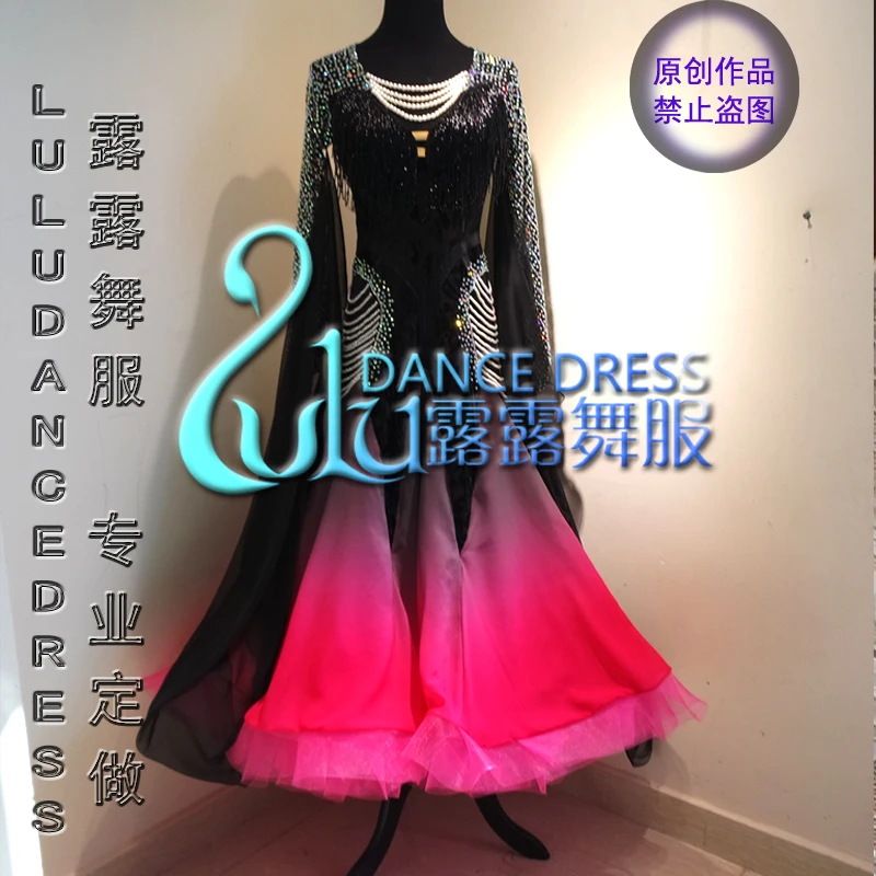 Black ballroom dance dress Sexy Latin dress Professional customization latin dress Lemon Tango dancers ballroom dance dress
Black ballroom dance dress Sexy Latin dress Professional customization latin dress Lemon Tango dancers ballroom dance dress