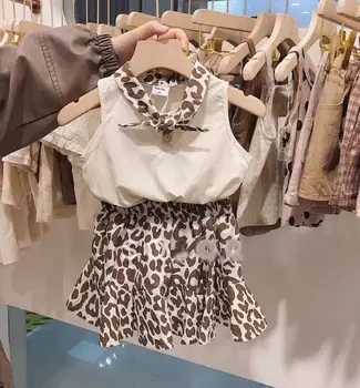 Children's suit 2019 summer girls Korean version of the leopard two-piece suit medium and small children's flare skirt two-piece
Children's suit 2019 summer girls Korean version of the leopard two-piece suit medium and small children's flare skirt two-piece