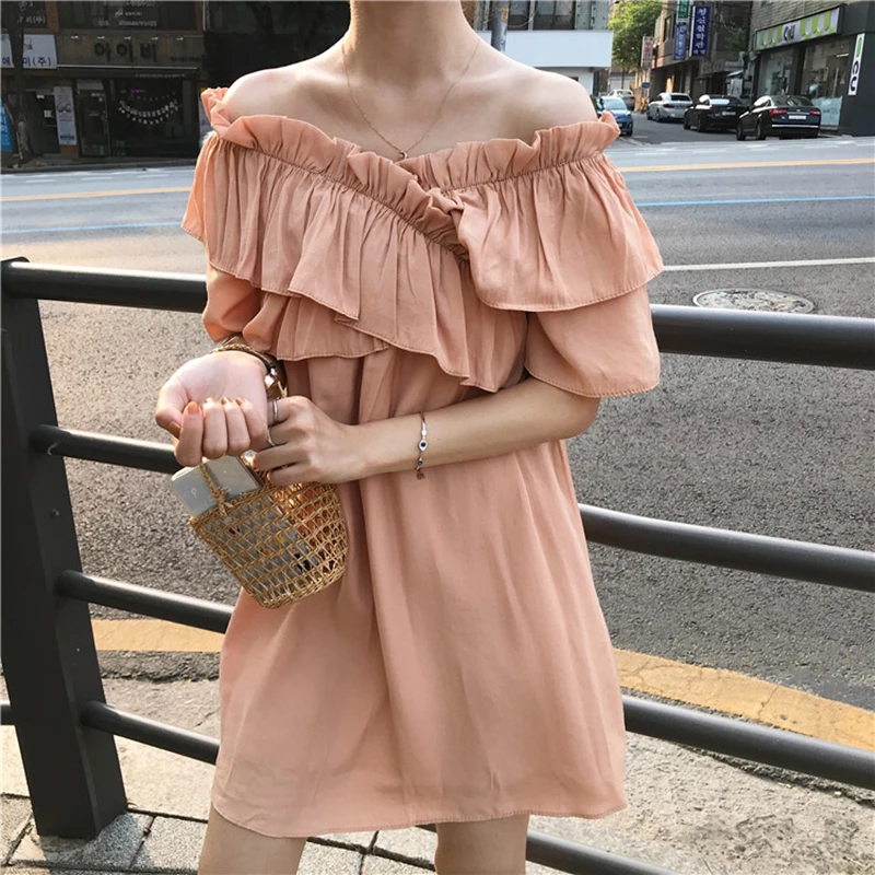 2019 Vintage Summer Dress Women Off Shoulder Ruffles Mini Dresses Sweetwear Korean Sexy Beach Dress vestidos robe
2019 Vintage Summer Dress Women Off Shoulder Ruffles Mini Dresses Sweetwear Korean Sexy Beach Dress vestidos robe