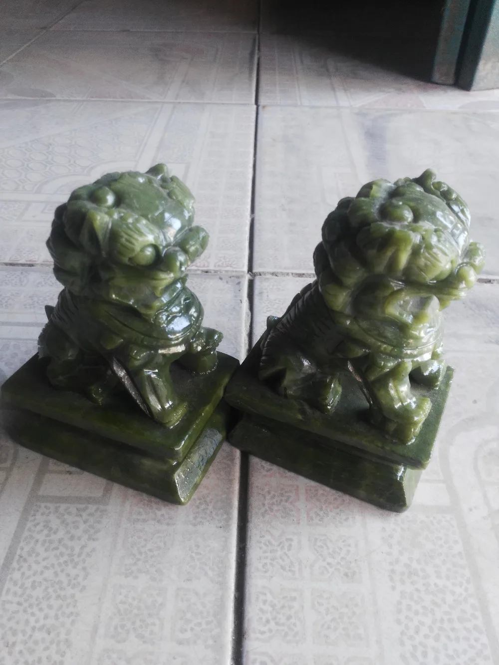 

2pcs Chinese natural Nan jade carving pair of kirin fu statue to ward off bad luck fengshui statues jade crafts