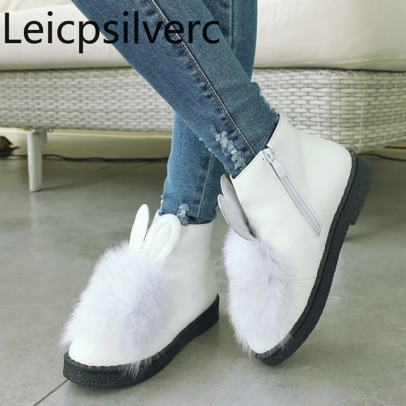 Women's Boots winter The New fashion plush Solid Round head zipper flat Short tube Women's shoes plus size 30-45
Women's Boots winter The New fashion plush Solid Round head zipper flat Short tube Women's shoes plus size 30-45