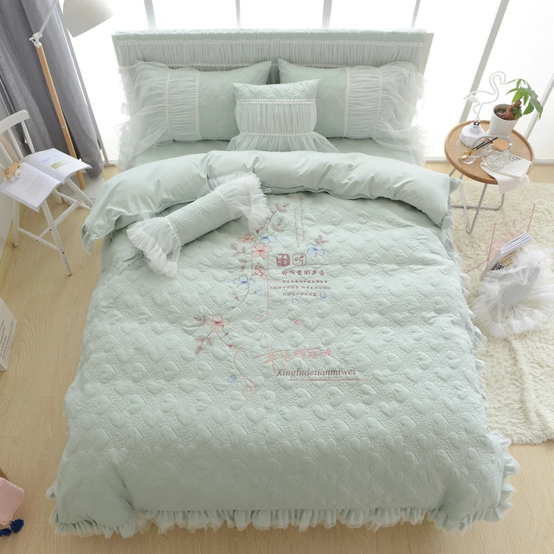 Thick cotton Princess Bedding Set green luxury Embroidery bed sets Bed Skirt 4/6/8Pcs Queen king size duvet cover sets
Thick cotton Princess Bedding Set green luxury Embroidery bed sets Bed Skirt 4/6/8Pcs Queen king size duvet cover sets