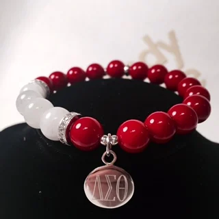 Newest Delta Sigma Theta Sorority big beads red and white custom bead dst Bracelet
Newest Delta Sigma Theta Sorority big beads red and white custom bead dst Bracelet