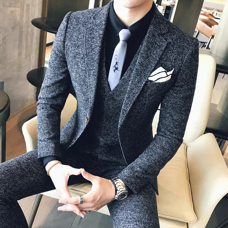 2018 autumn and winter new England suit men's self-cultivation suit three-piece male groom wedding dress
2018 autumn and winter new England suit men's self-cultivation suit three-piece male groom wedding dress