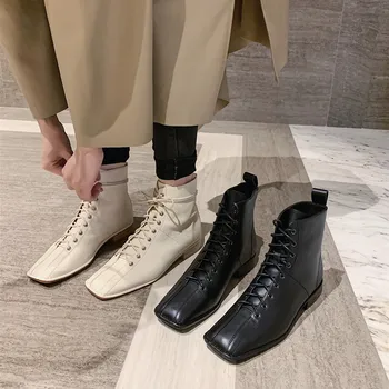 Women's Boots Ankle Boots Women Genuine Leather Autumn Winter Botas Platform Short Booties Female Rivets Studded Martin Boot 37
Women's Boots Ankle Boots Women Genuine Leather Autumn Winter Botas Platform Short Booties Female Rivets Studded Martin Boot 37