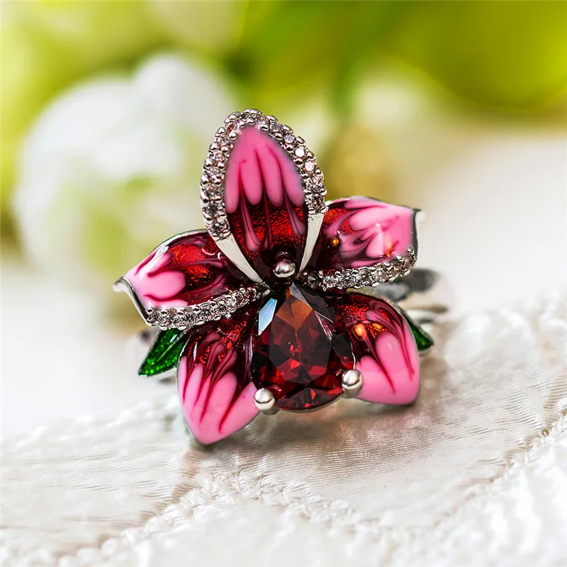 Luxury Female Big Pink Flower Ring Fashion Bridal Red Stone Ring Vintage Wedding Jewelry Promise Love Engagement Rings For Women
Luxury Female Big Pink Flower Ring Fashion Bridal Red Stone Ring Vintage Wedding Jewelry Promise Love Engagement Rings For Women